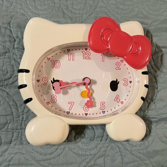 Hello Kitty wall clock - Picture 1 of 1